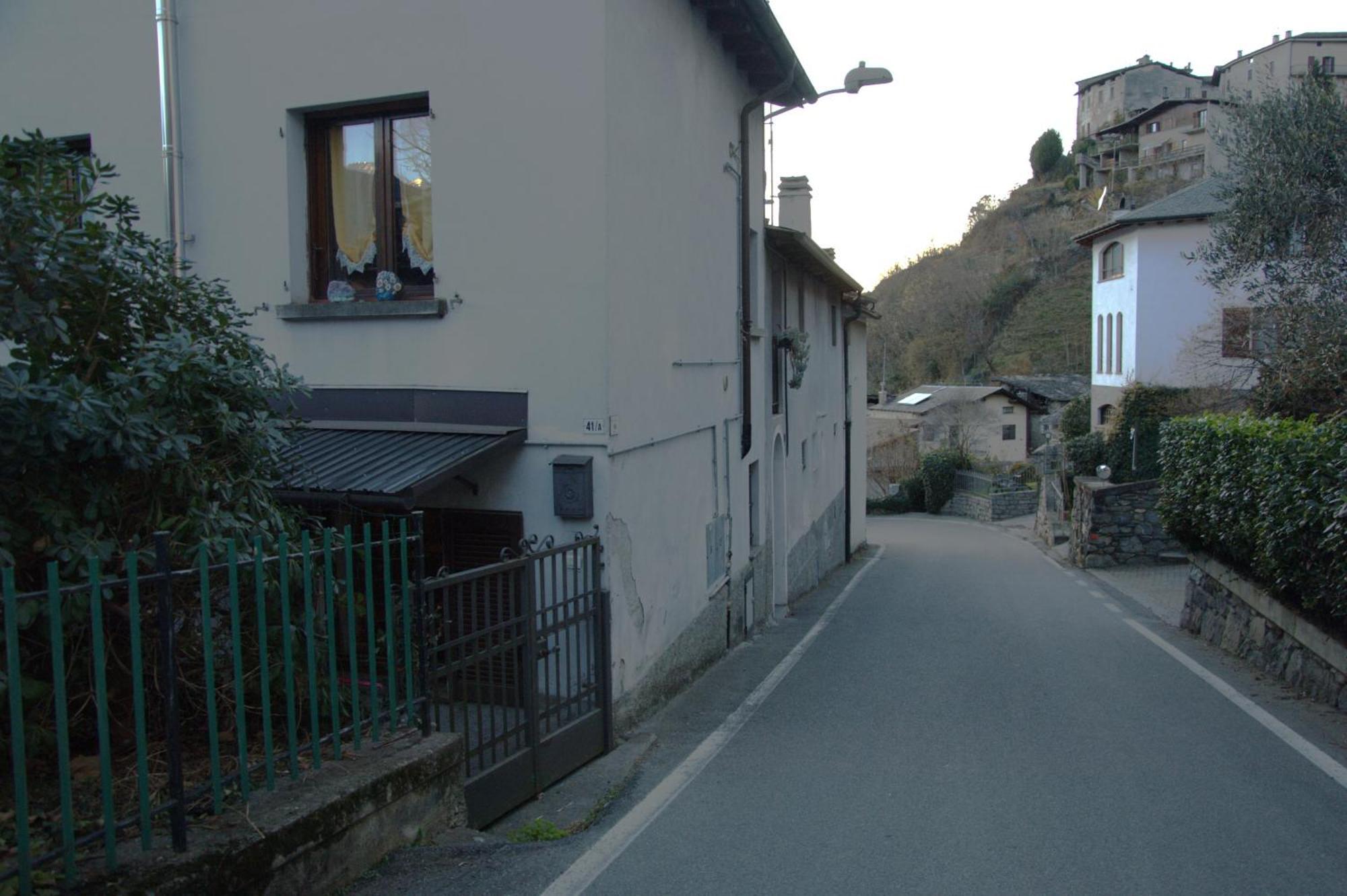 Typical Apartment In Valtellina Sondrio Exterior foto