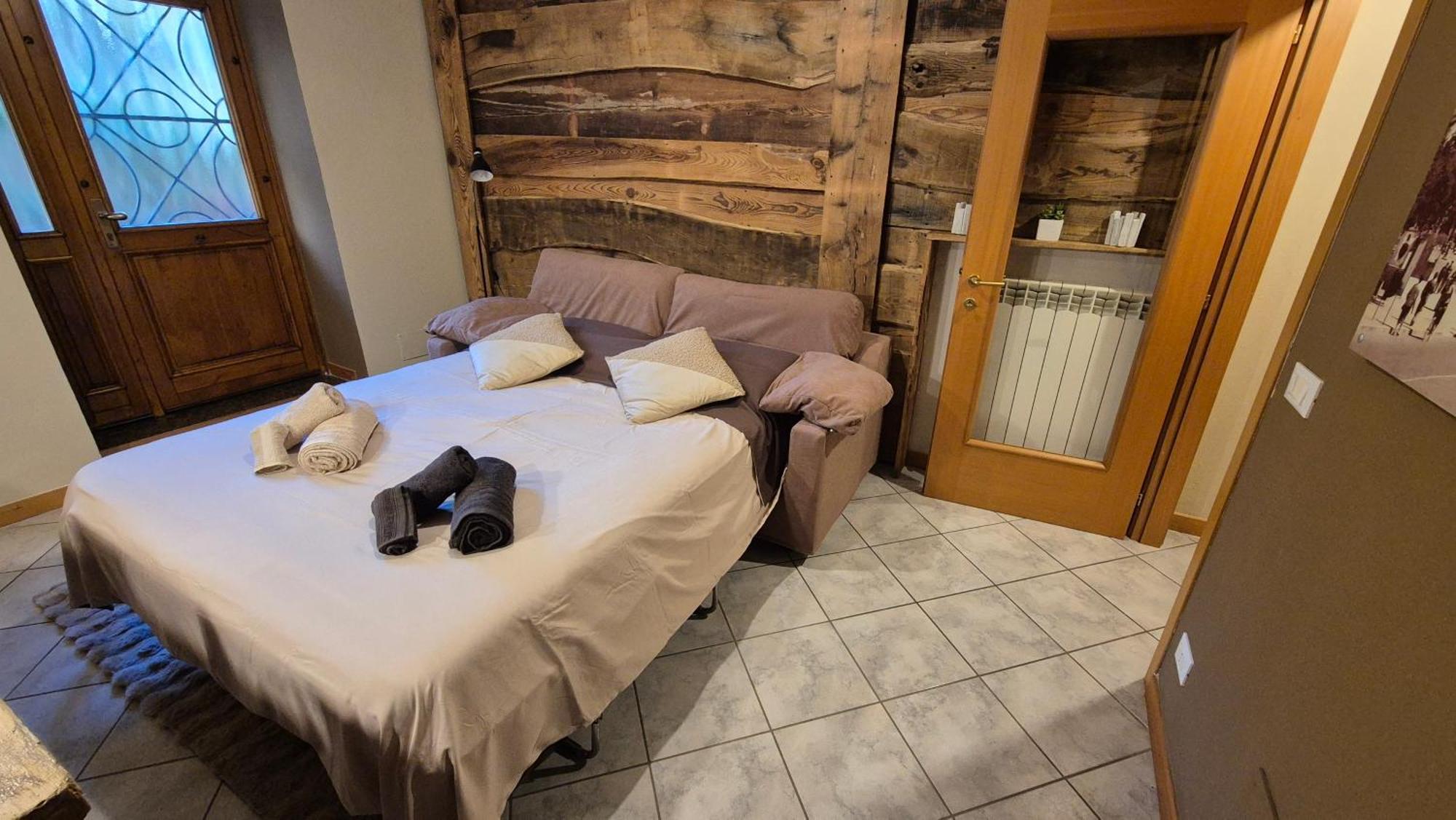 Typical Apartment In Valtellina Sondrio Exterior foto